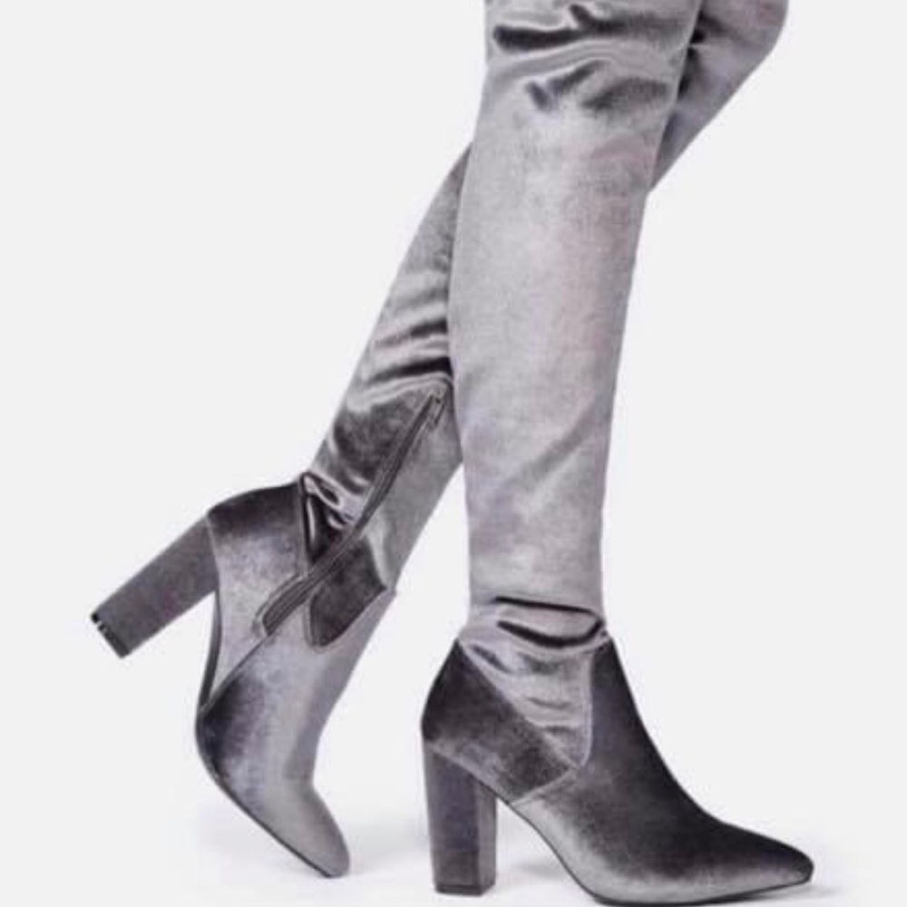 The gray boot
